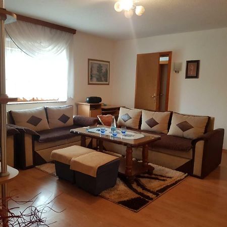 Kuca Za Odmor Sarcevic Apartment Prozor Ngoại thất bức ảnh