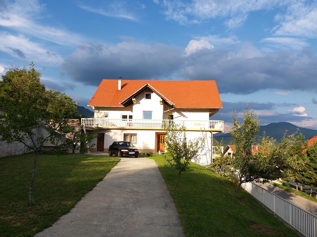 Kuca Za Odmor Sarcevic Apartment Prozor Ngoại thất bức ảnh