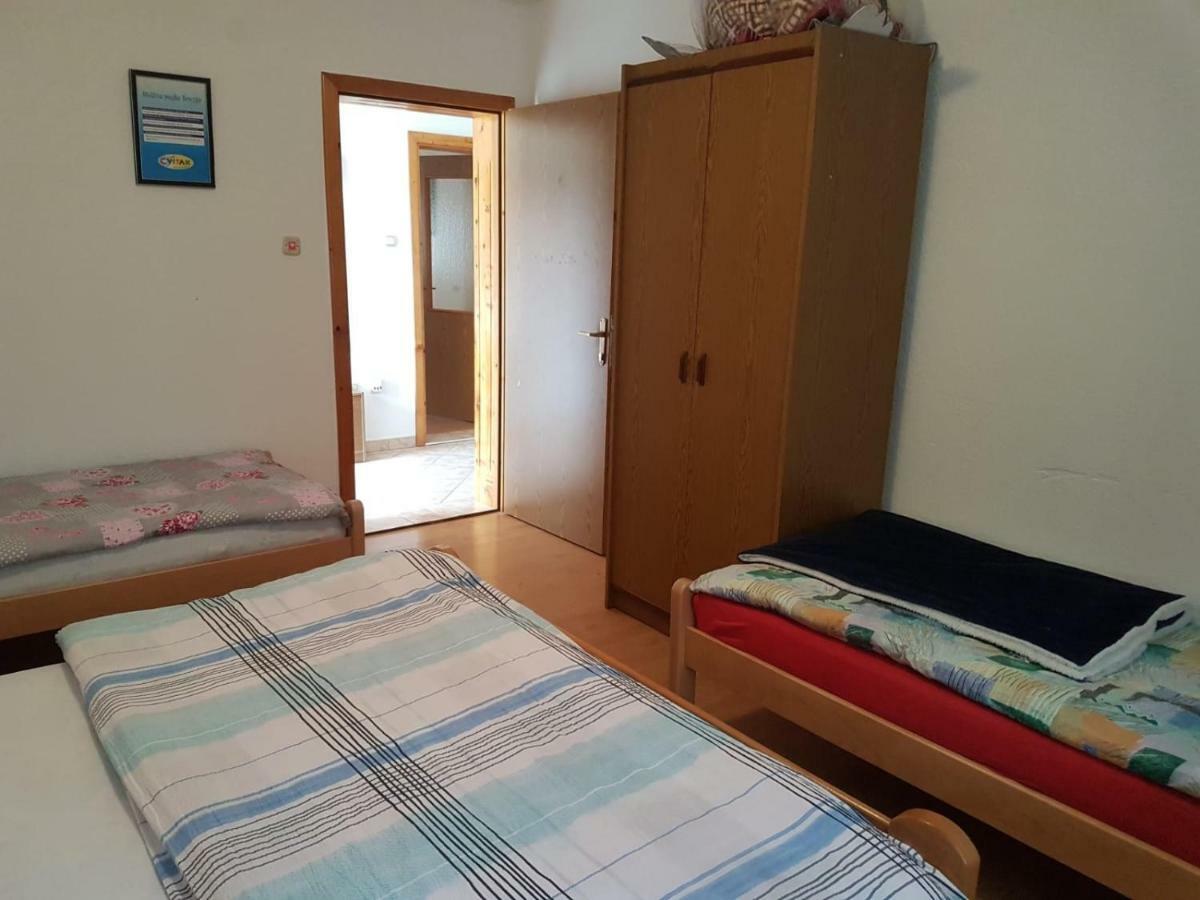 Kuca Za Odmor Sarcevic Apartment Prozor Ngoại thất bức ảnh